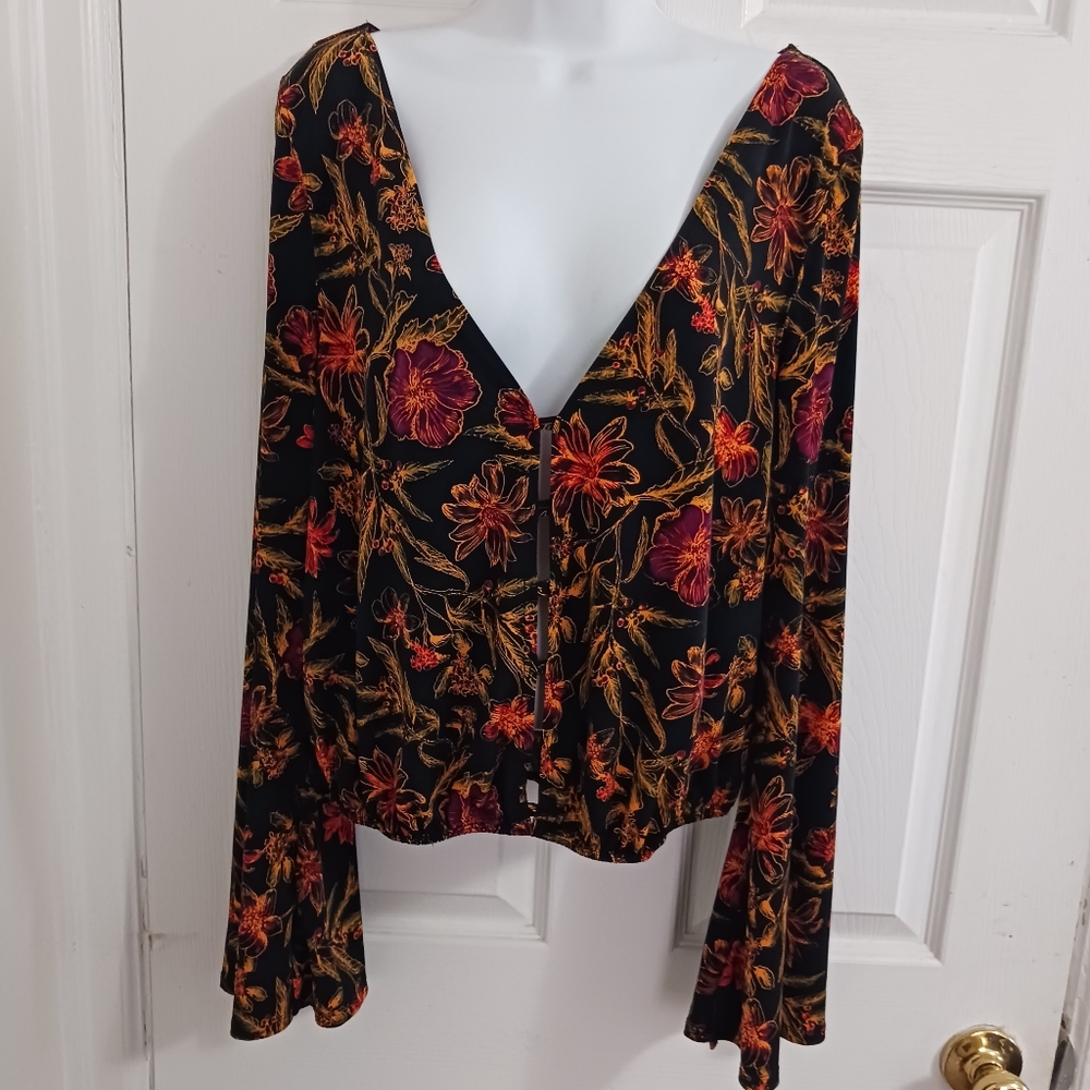 Free People Top Blouse Floral Print V Neck No Tag Boho Hippie Big Print